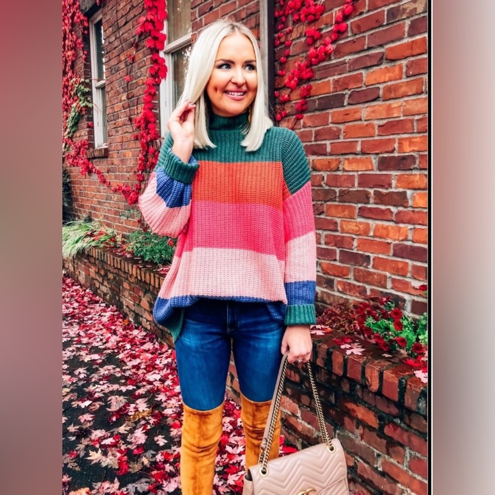 American Eagle striped sweater M